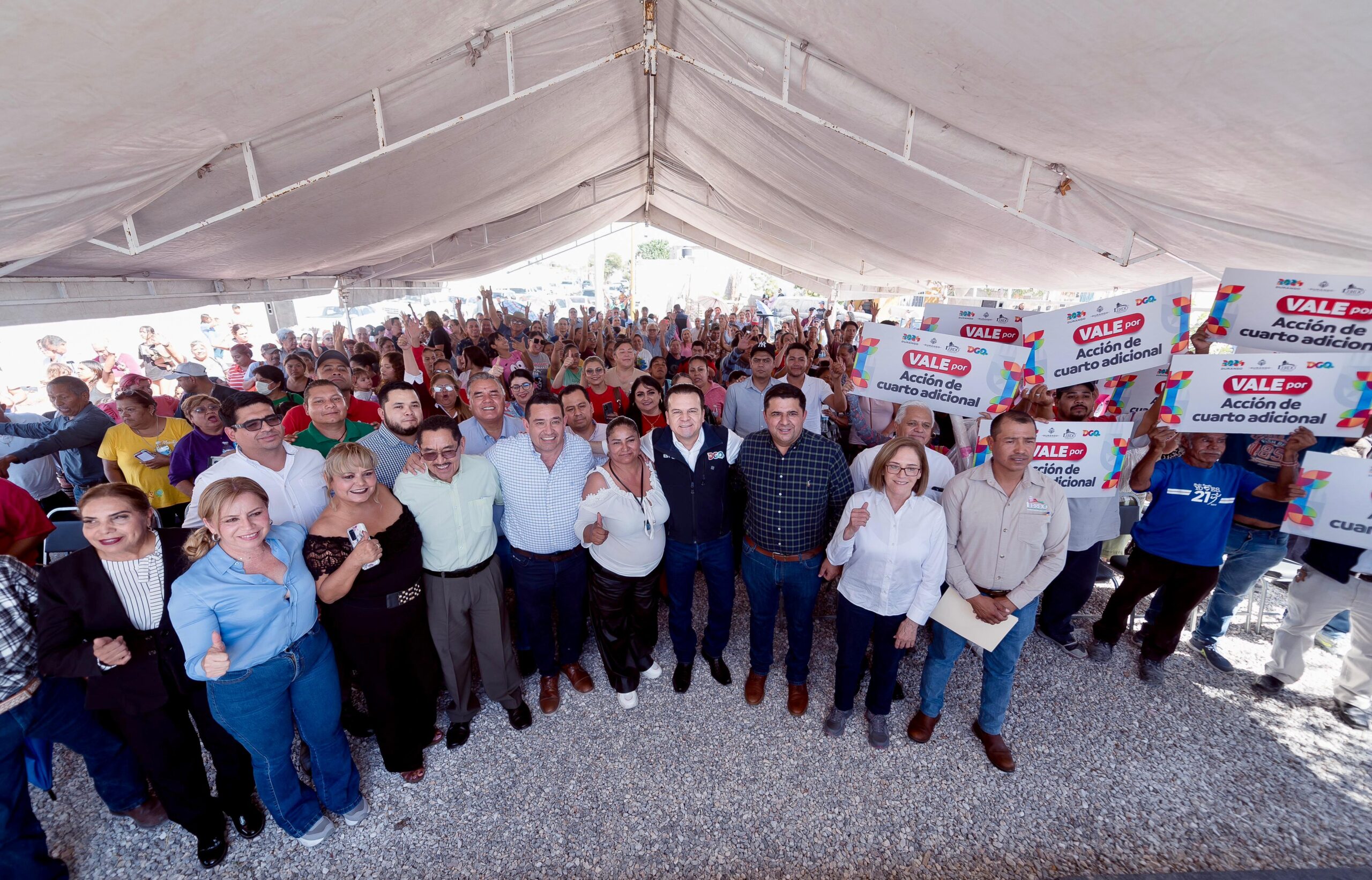 Cumple Esteban con obras que mejoran la calidad de vida de las familias en Gómez Palacio y Lerdo.